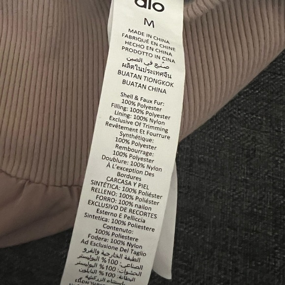 Alo Yoga Tan Taupe Ivory Faux Fur Lined Urbanite Bomber Jacket Medium - Picture 11 of 15